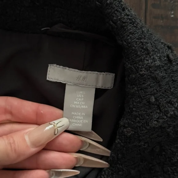 H&M Boucle Blazer with Gold Buttons Size S - Picture 2 of 2